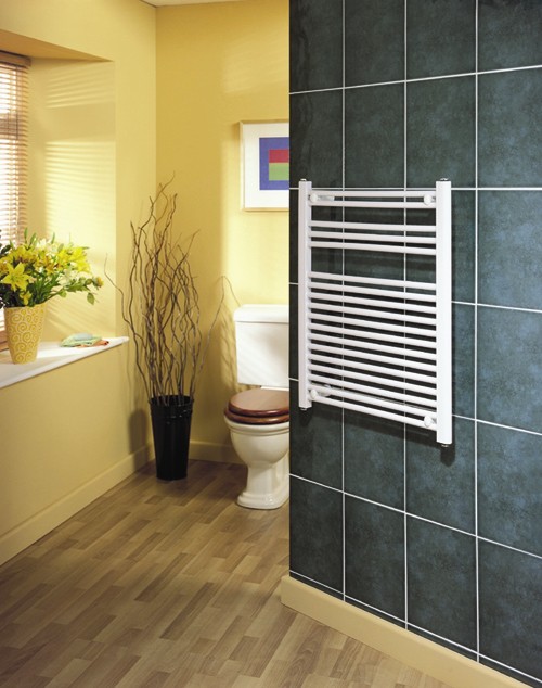 White Multi-Rail Towel Radiator.  600x1200mm.  2147 BTU. technical image