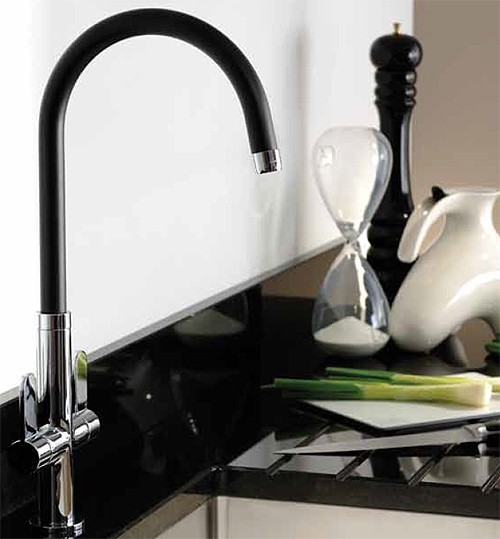 Additional image for Linear Nero Kitchen Tap With Swivel Spout (Chrome Body).