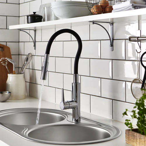 Additional image for Gallery Kitchen Tap With Flexible Spout (Chrome & Black).