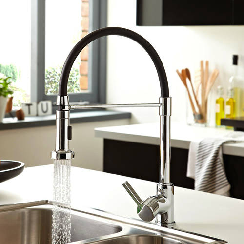Additional image for Liquorice Pro Kitchen Tap With Pull Down Spray (Chrome).