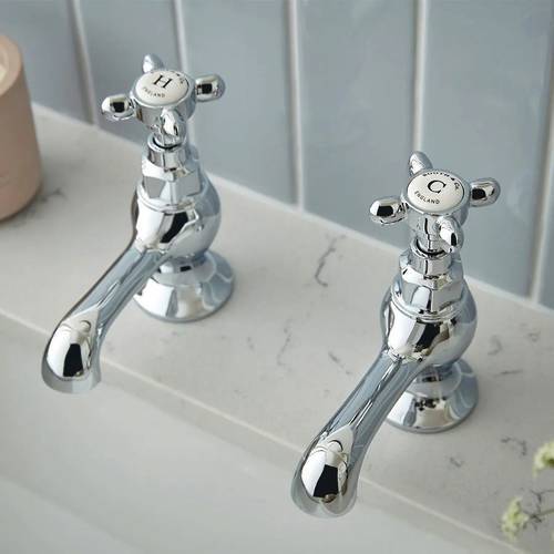 Additional image for Basin & Bath Tap Pack With Crosshead Handles (Chrome).