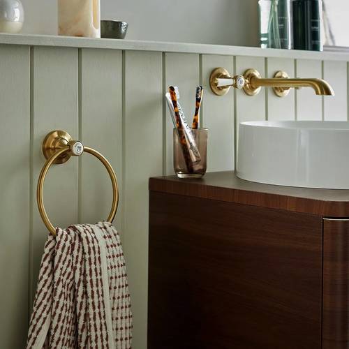 Additional image for Traditional Towel Ring (Bright Nickel).