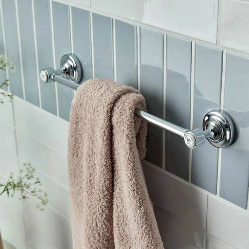 Additional image for Traditional Towel Rail (450mm, Chrome).